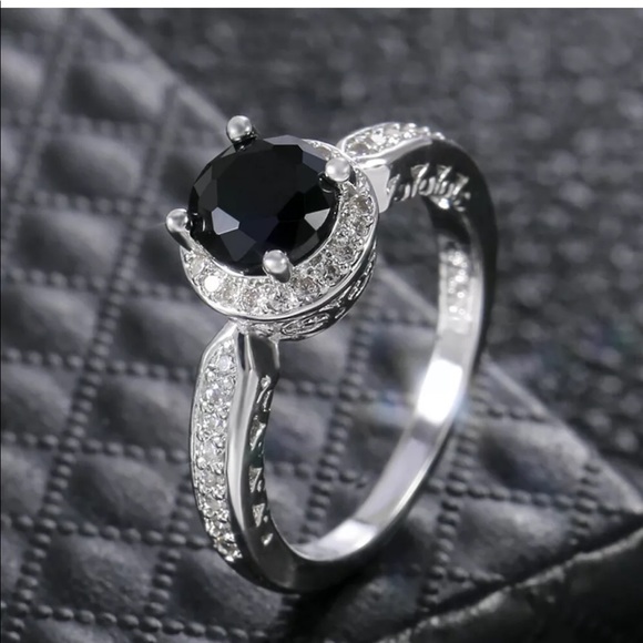 New Women Black Sapphire 925 Jewelry Wedding Ring - Picture 6 of 6